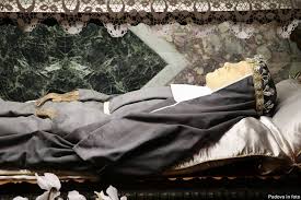 Elena Enselmini corpo