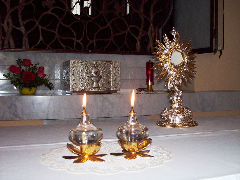 adorazione Santissimo Eucarestia monastero clarisse padova 