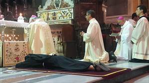 professione solenne litanie monaca clausura formazione